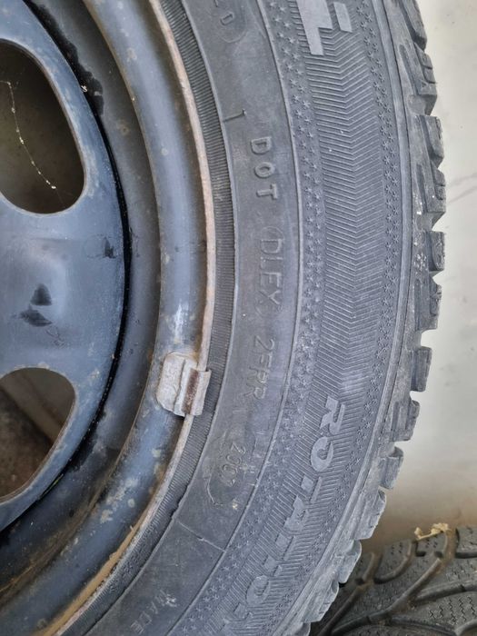 Зимни гуми с джанти 175/65/14