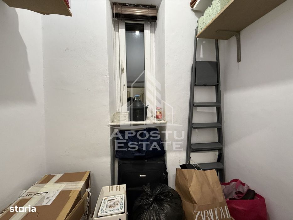 Apartament o camera de 71mp de vanzare zona Badea Cartan Timisoara