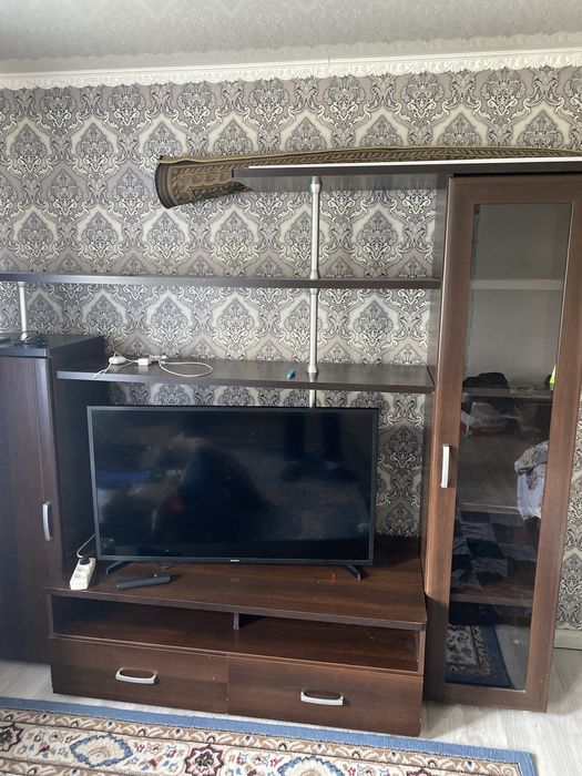 Продам Стенку и Стол