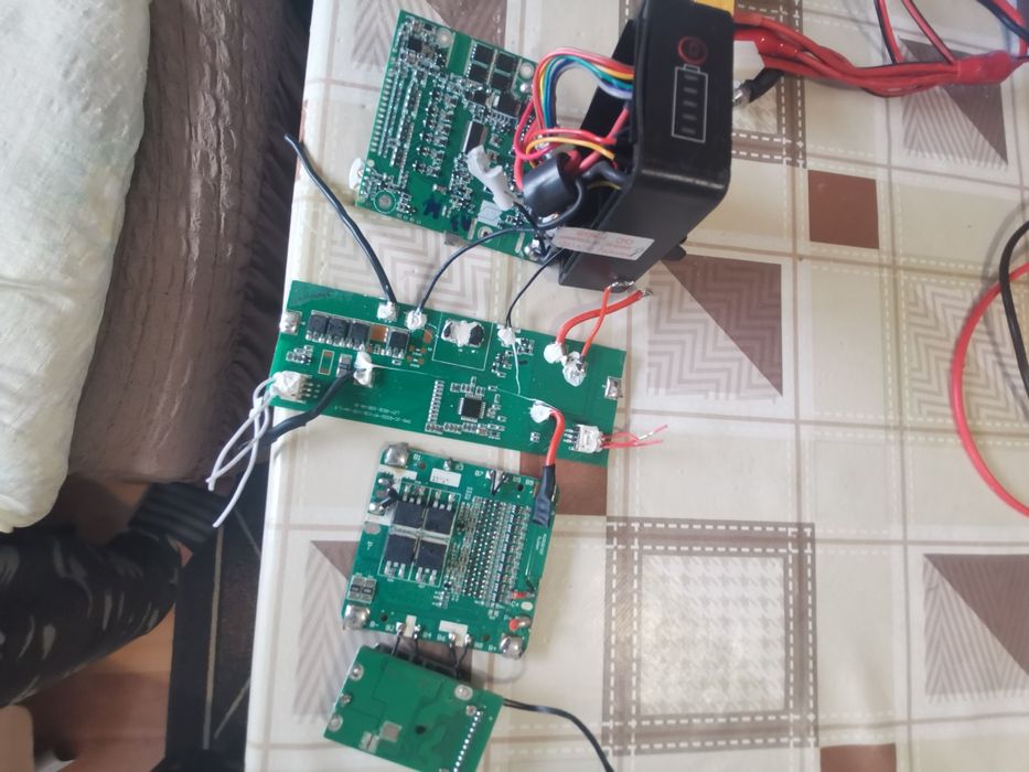 Батерия иПлатки от батерии за тротинетки и ел велосипеди 36в