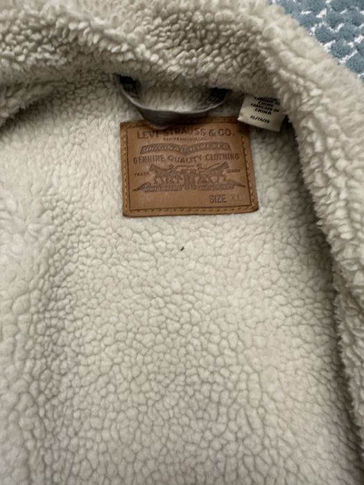Levi’s Sherpa Jacket (оригинал), размер XL на L