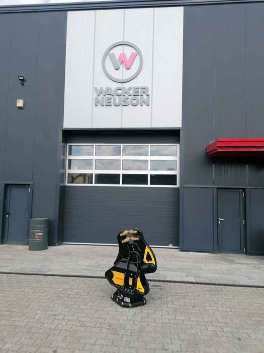 Foarfecă de demolare MB Crusher – precizie și siguranță