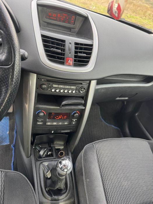 Peugeot 207 din anul 2008