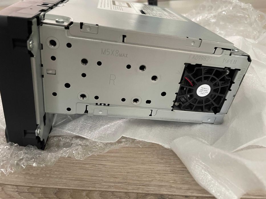 Заводско CD/Radio/Bluetooth Toyota RAV4 gen3