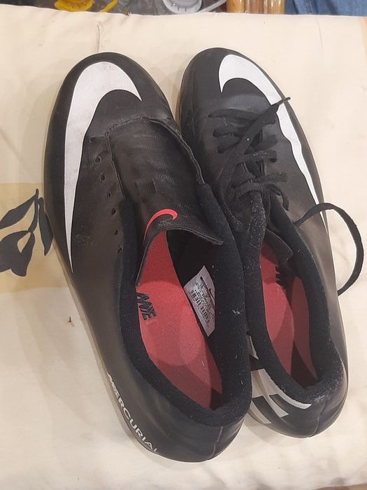 Три чифта бутонки 1-Nike tiempo pro 2-Nike Mercurial pro 3-Adidas