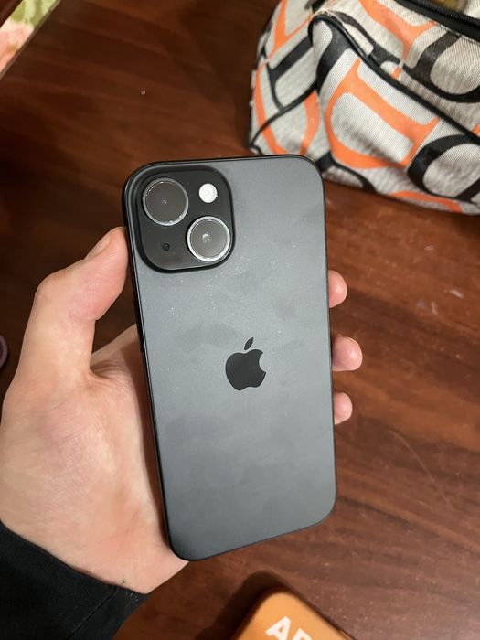 Айфон 15 128 гб.