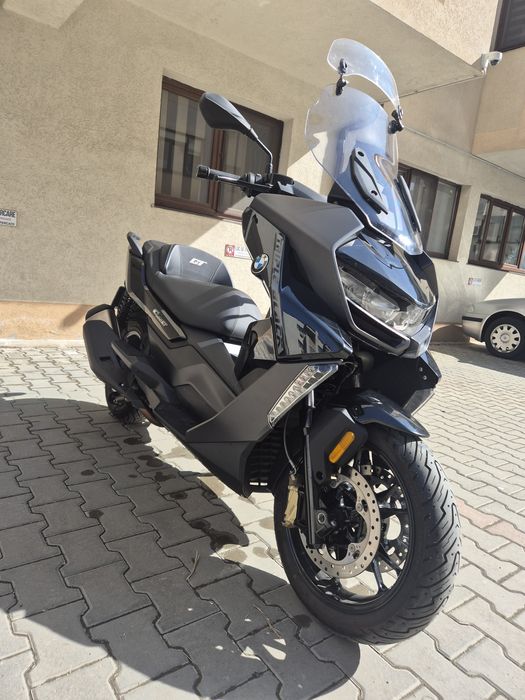 Vand BMW 400 GT triple black