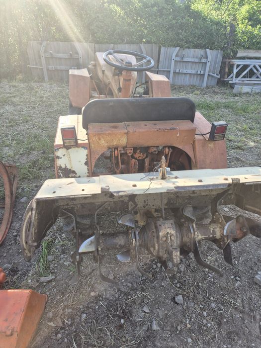 Vând tractor pasquali