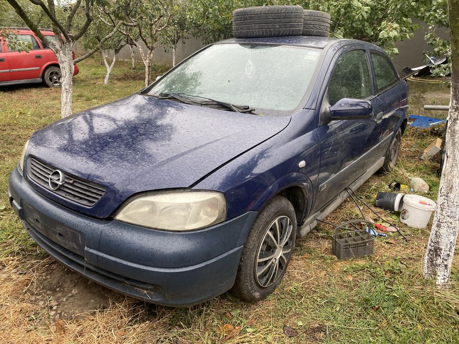 Dezmembrez opel insignia astra g si mazda