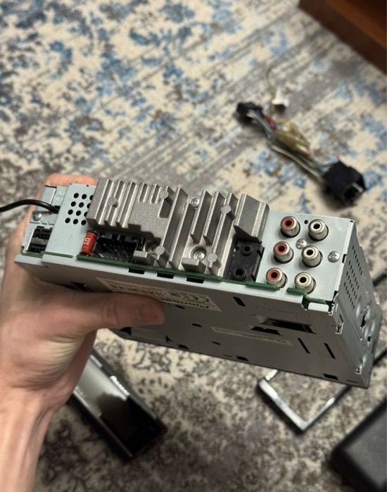 Продам Pioneer DEH-9650 BT