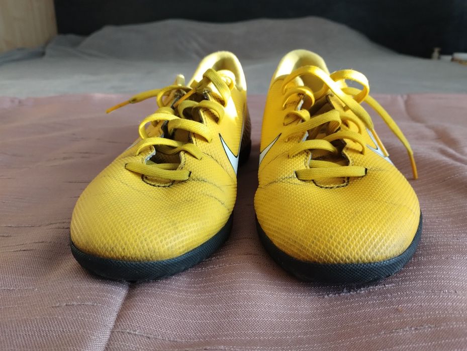 Nike Mercurial Vapor 12