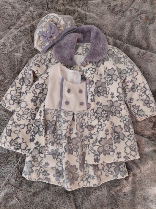 Compleu format din 3 piese