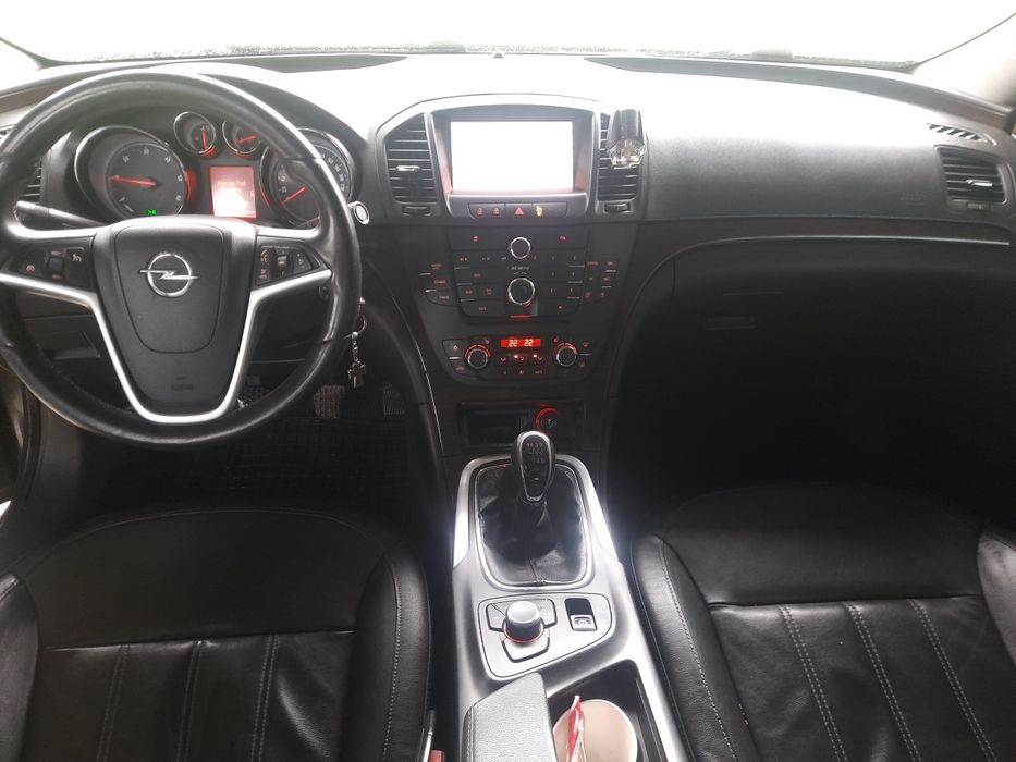 Opel Insignia 2.0, 130 CP