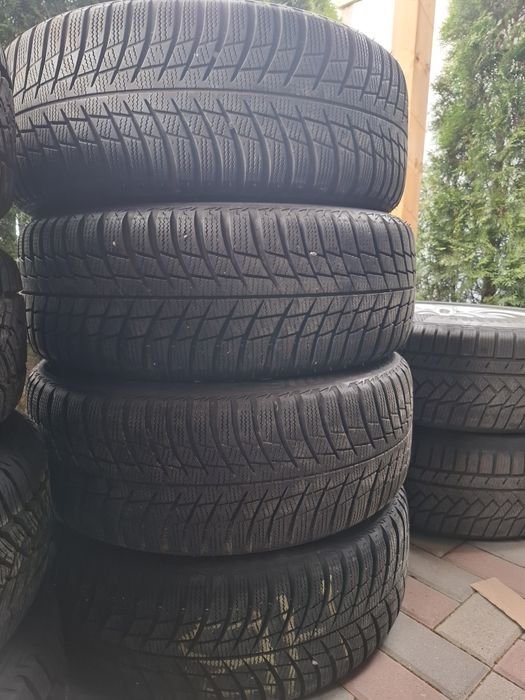 Set 4 anvelope Bridgestone iarna 215 55 17