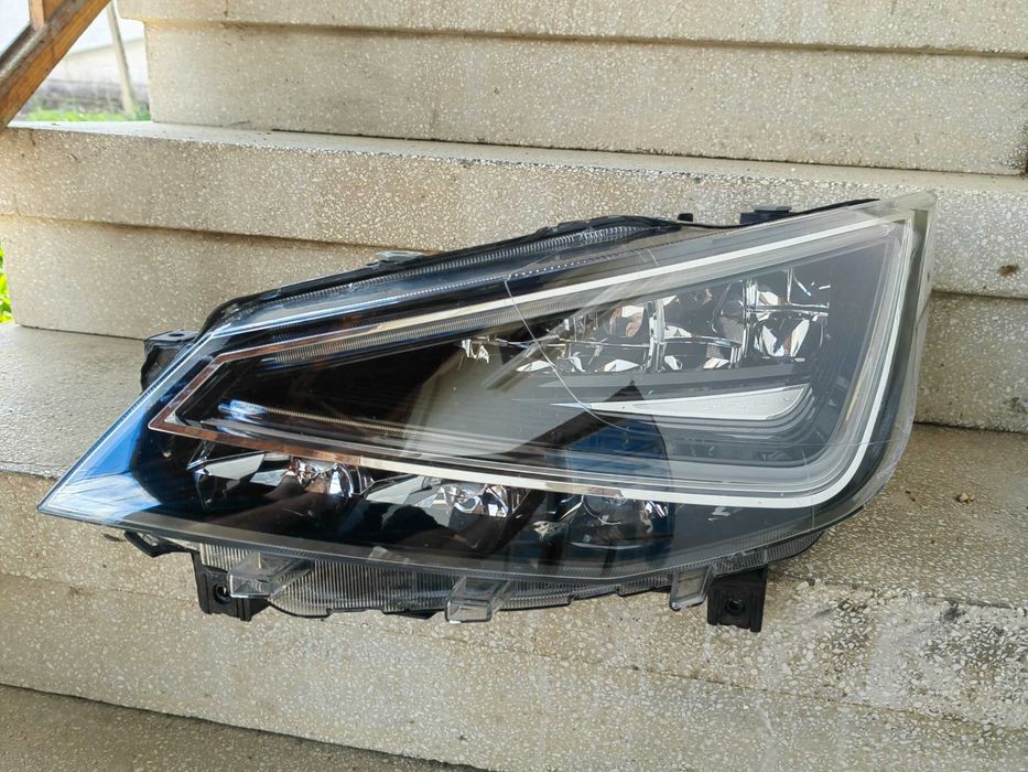 Фар Seat Ibiza 6F LED ляв / Фар Сеат Ибиза 6Ф Оригинален