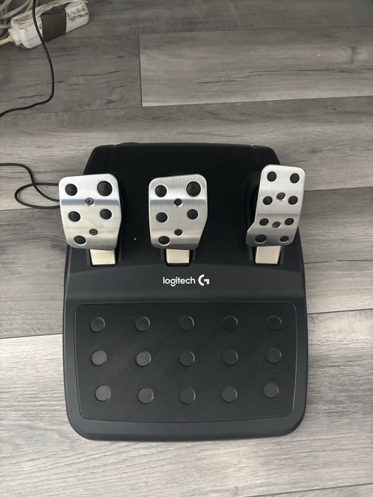 volan logitech29 +schimbator