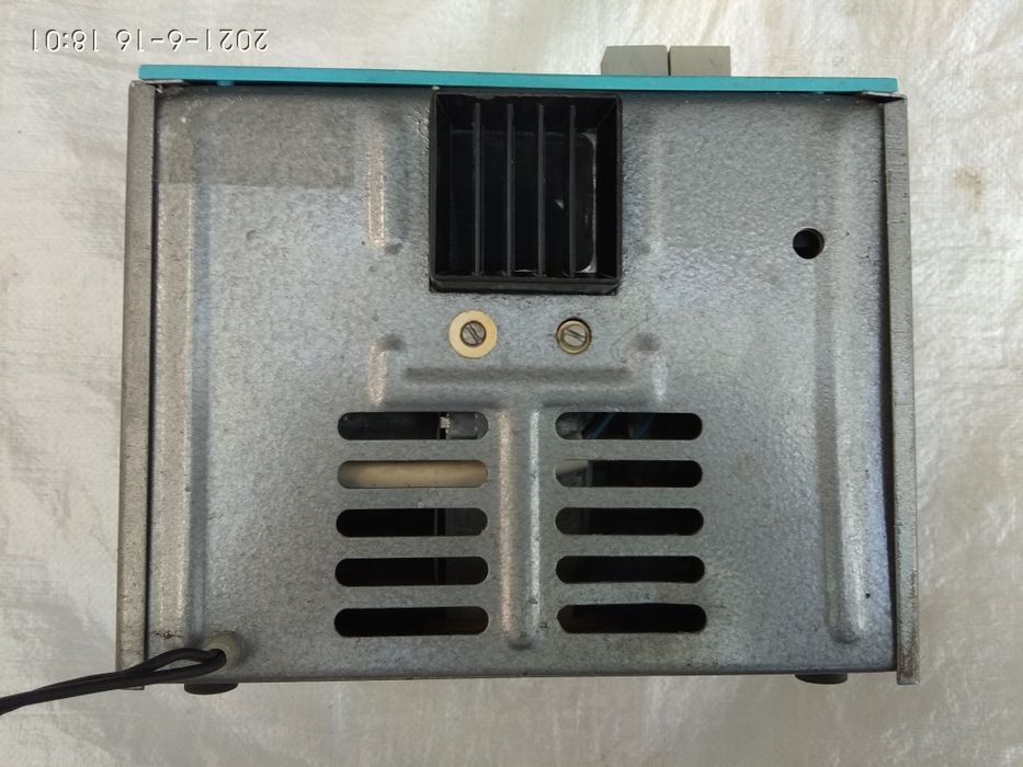 Электросушитель  для рук.