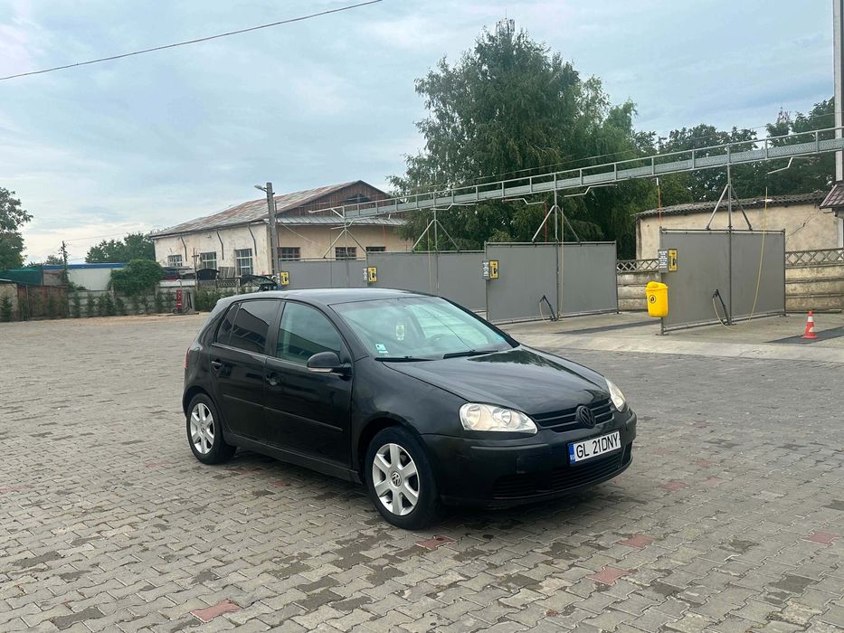 Volkswagen Golf diesel, 1.940 € — imagine 2