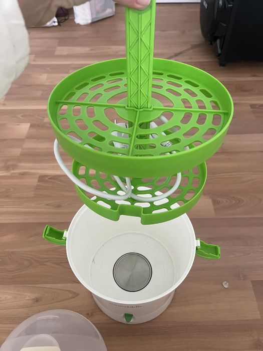 Стерилизатор за бебишки шишета , беберони