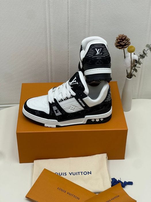 Маратонки  , кецове -два цвята