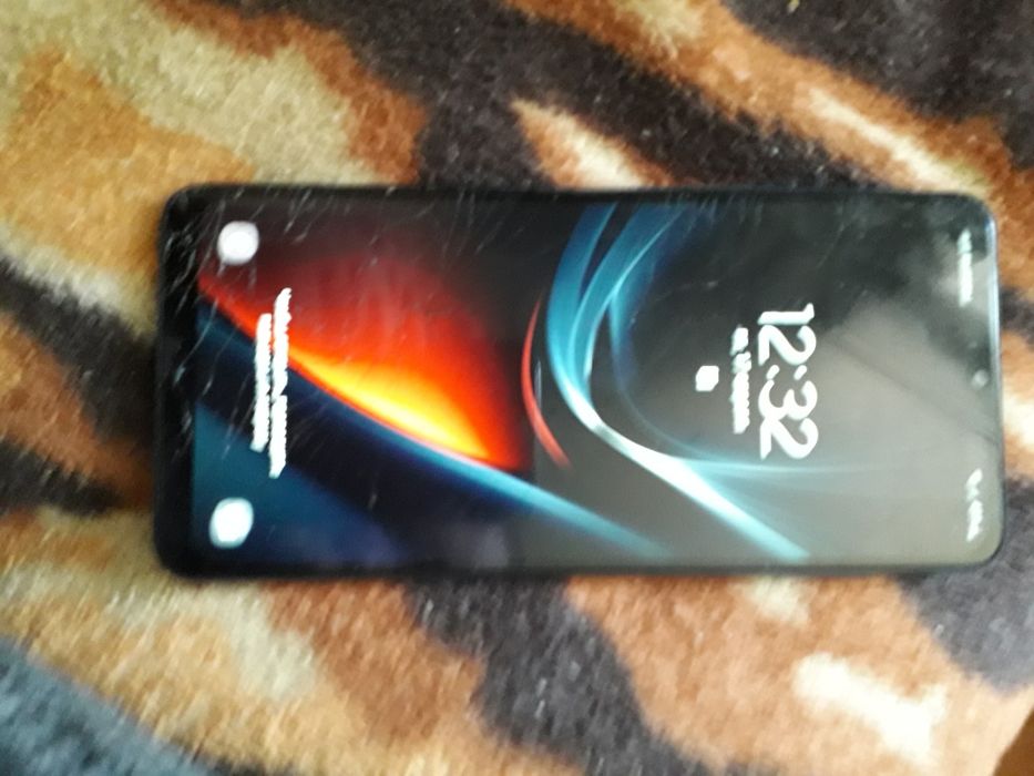 Продам Самсунг А12 Память 32-гига,ОЗУ 3-гига. NFC оплата,все есть.