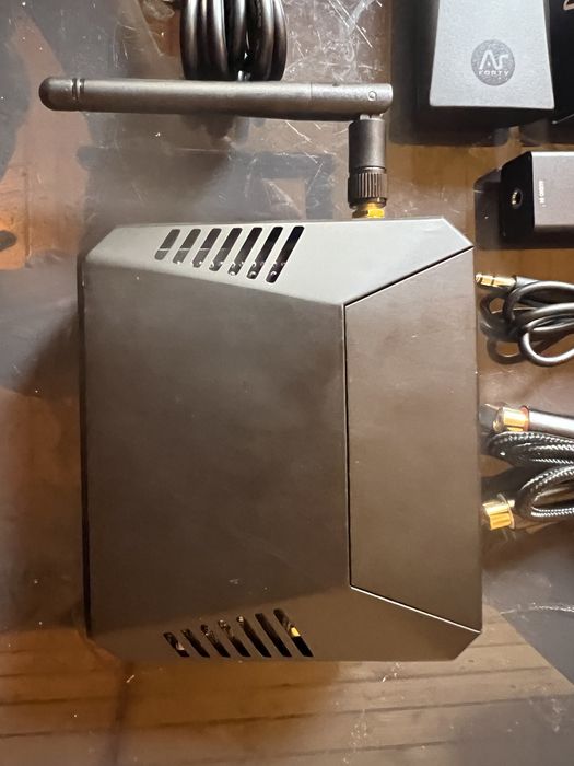 Raspberry pi5 4gb-carcasa argon one v3 nvme