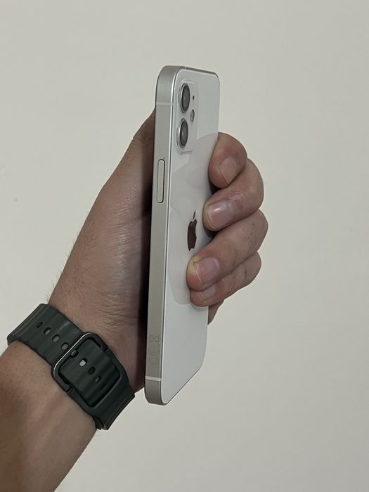Iphone 12 Ideal.