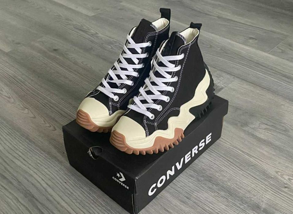 Converse run star motion