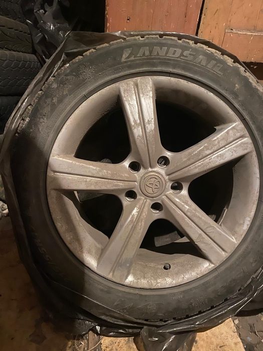 Титановые диски с зимней шиной