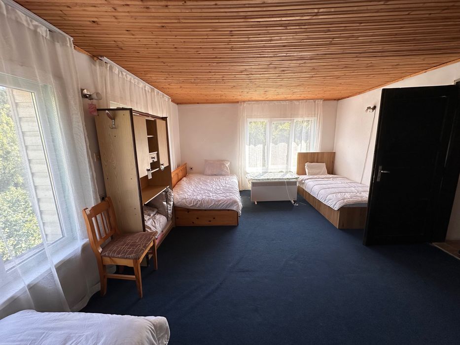 Дава се под наем Къща в Перник, Изток - 360 кв.м за 15.3 € - Снимка #1