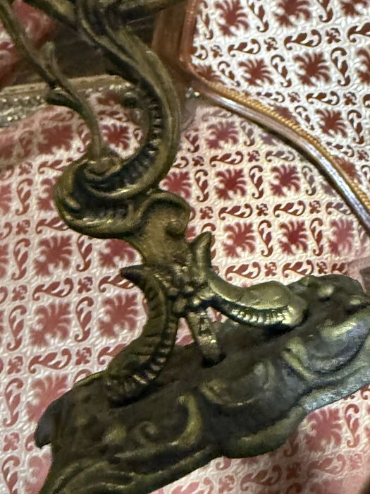 старинен бронзов свещник двойка