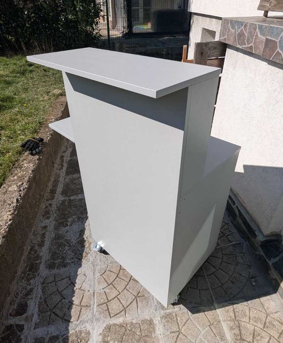 Работен шкаф по поръчка