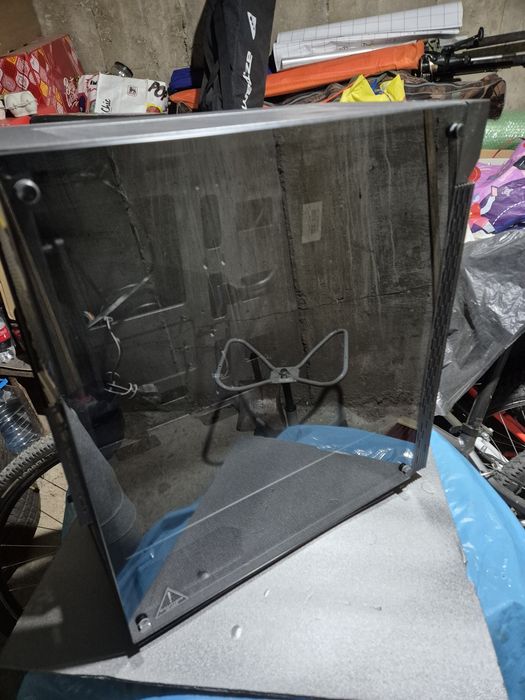 Carcasa PC Gigabyte C200 Glass, Mid tower