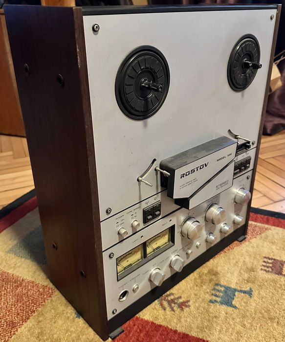 Magnetofon ROSTOV Model 105