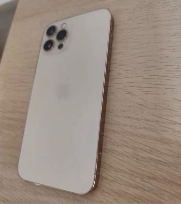 iPhone 12 Pro max Gold 256