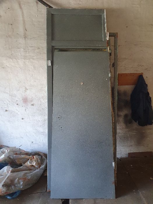 Продам б/У дверь 200×80