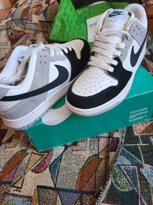 г. Астана. Кроссовки Nike SB Dunk Low Black Grey - Premium