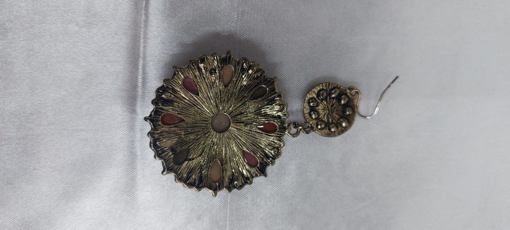 Продам красивые серьги