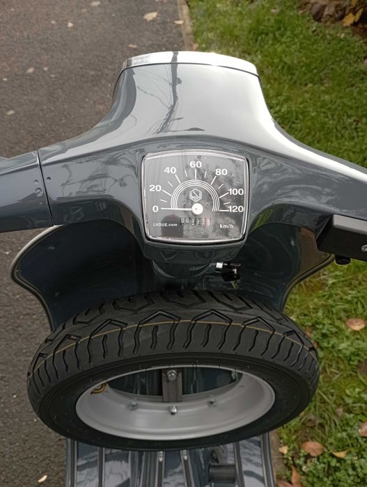 Vespa 50 Special 1982 restaurata complet si conversie la 125cc VMC