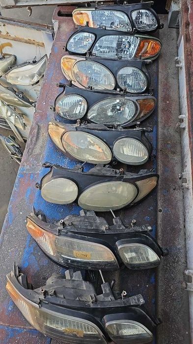 Фары на Тойота emina previa