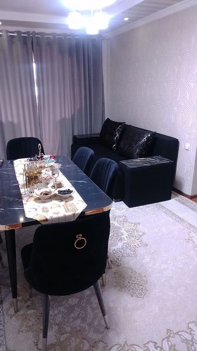 Продается  мебель стол и стулья