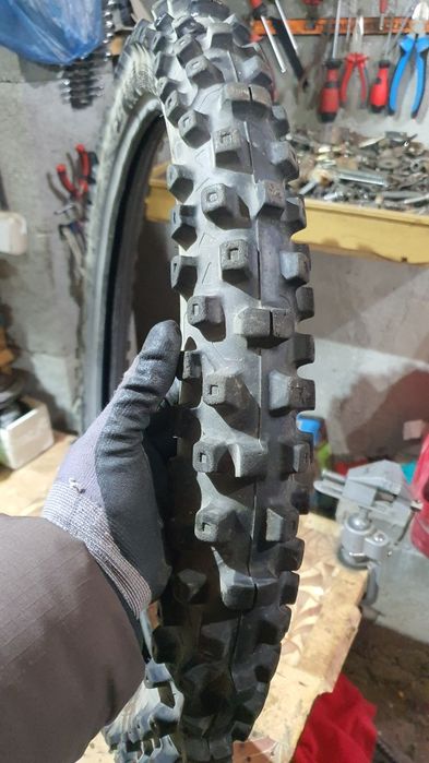 Bridgestone 80 100 21 = 90 90 21