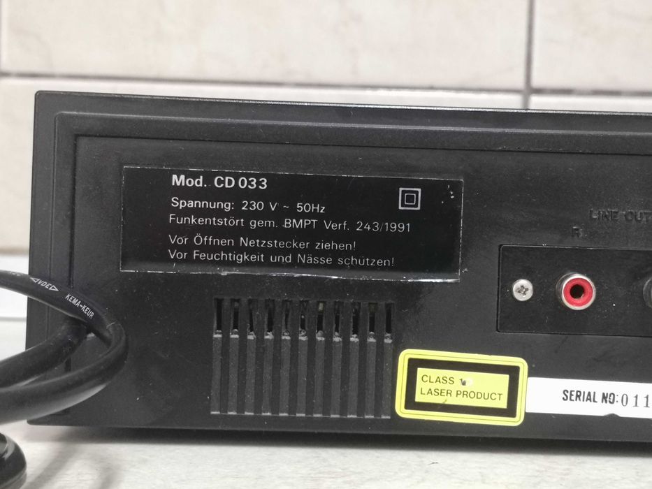 Digital Compact Disc Player CD033