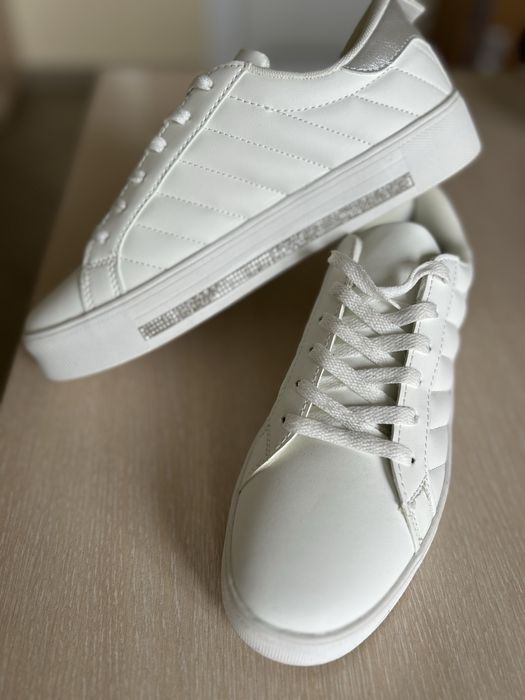 PRIMARK НОВИ размер 41