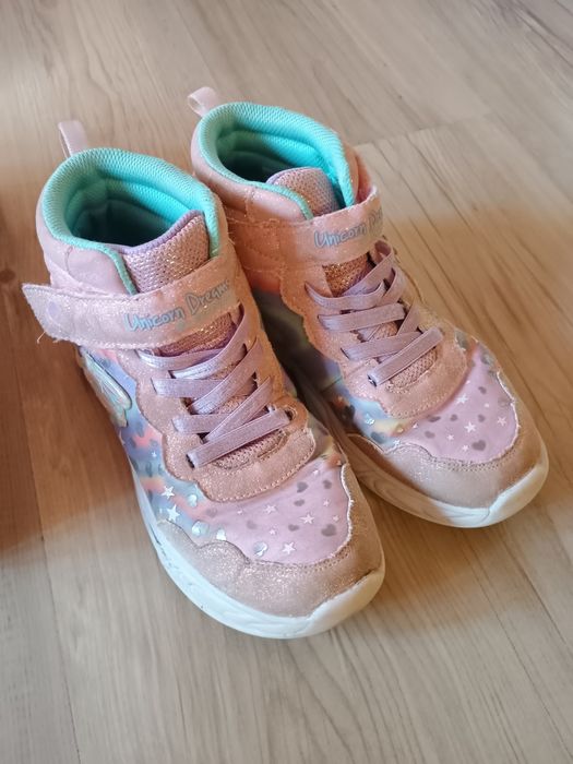 Продавам маратонки Sketchers 36 номер, зимни маратонки Sketchers