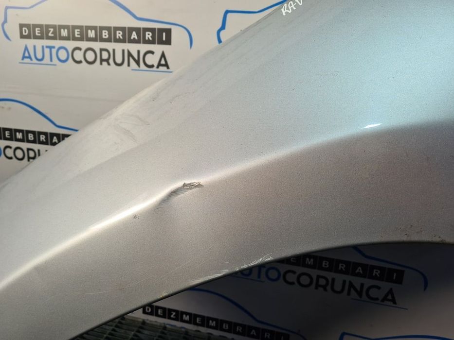 Aripa Stanga Fata Toyota RAV 4 III 2005 - 2009 4 Usi ARGINTIU (879)