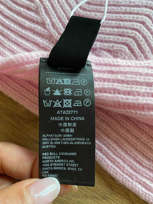 Луксозен шал Alphatauri