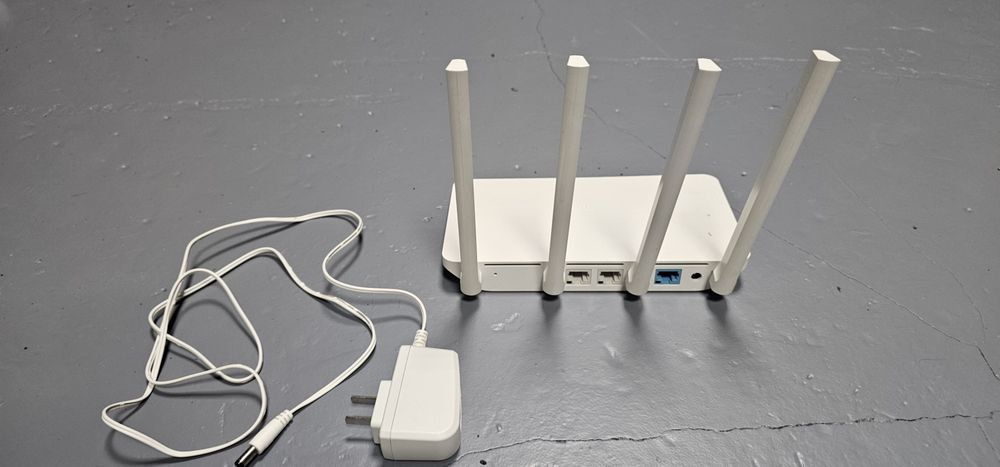 Wi‑Fi роутер Xiaomi с четырьмя антеннами