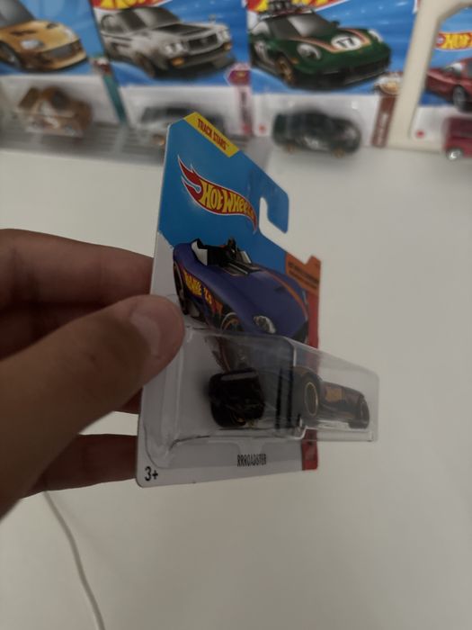 Продам Hot wheels sth