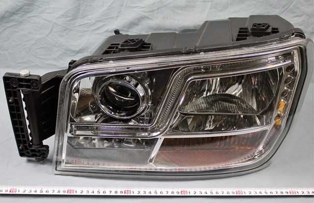 Передние фары HOWO.MAN.SITRAK